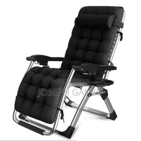 Foldable Chairs · Photo 1