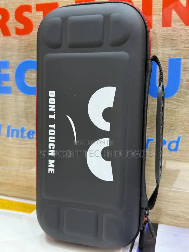 Nintendo Switch 2 Game Bag · Photo 1