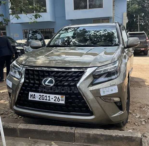 Lexus GX 460 Luxury 2015 Green · Photo 1