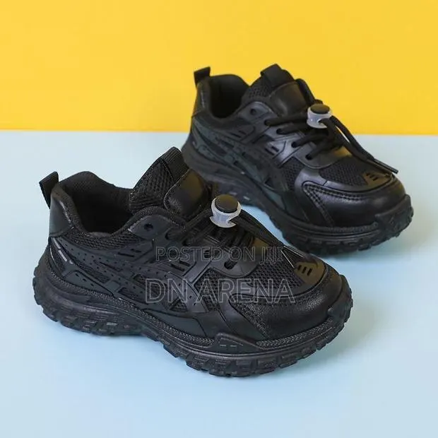Kids Unisex Sneakers · Photo 2