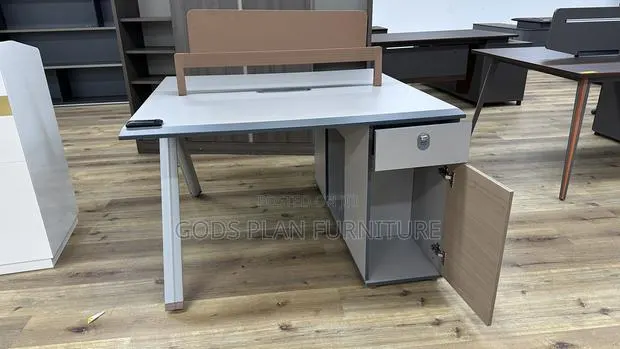 Workstation ( 25A5 - 2) · Photo 1
