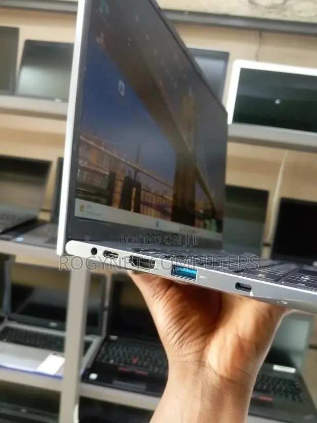 Laptop 8GB Intel Core i3 SSD 128GB · Photo 1