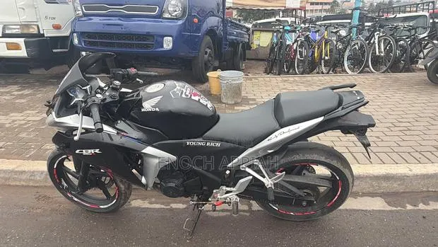 Honda CBR 2023 Black · Photo 1