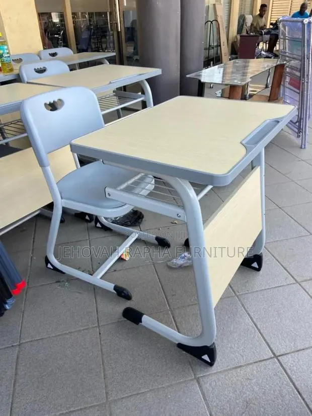 Writing Desk · Photo 1