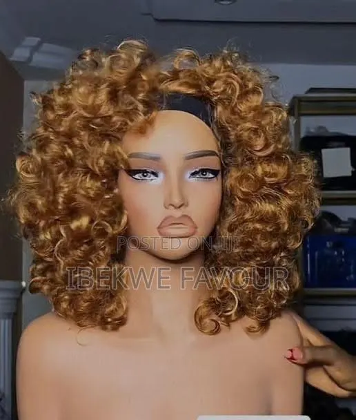 Band Bounce Wig · Photo 1