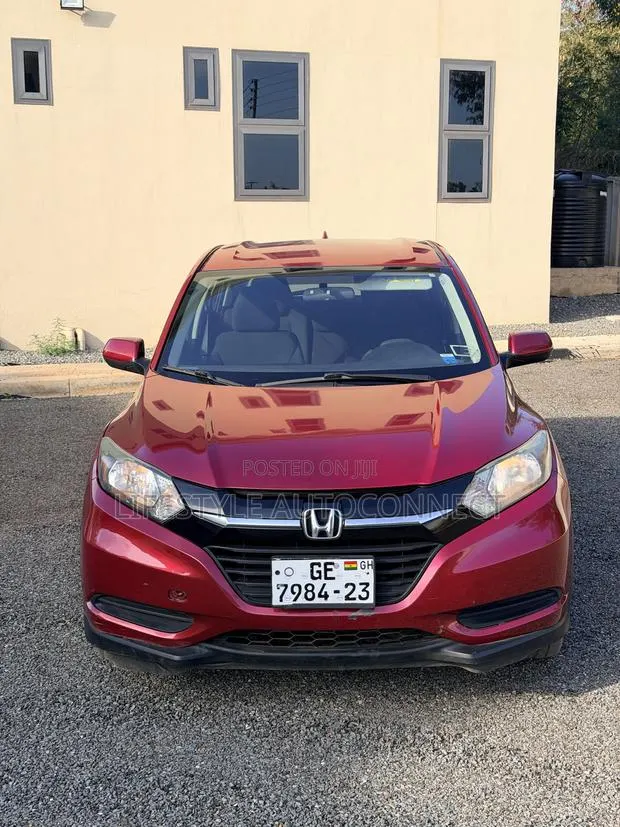 Honda HR-V 2017 Red · Photo 1