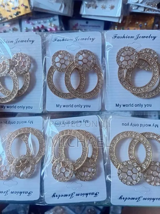 Earrings for Adult Ladies and Kids (Females) · Photo 1