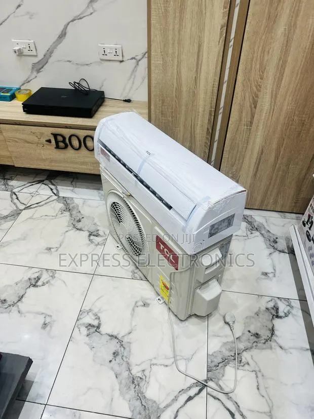 Energy Efficiency Technology Split R410 Gas TCL 1.5hp · Photo 1