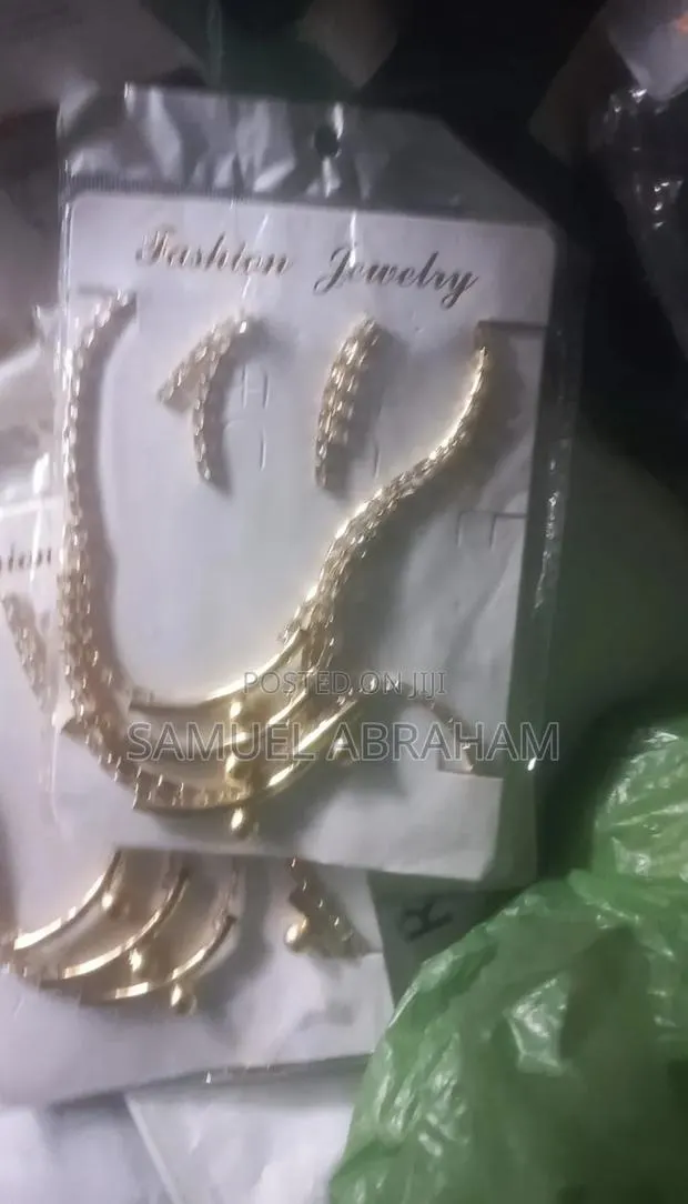Jewellery Set for Big Occasion Promo · Photo 1
