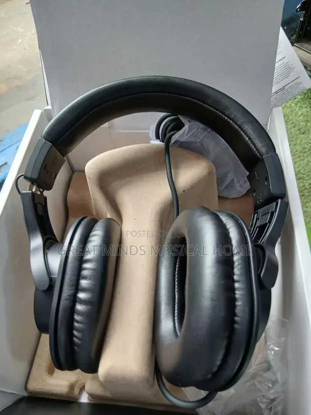 Audio Technica Ath-M20x Studio Headset · Photo 1