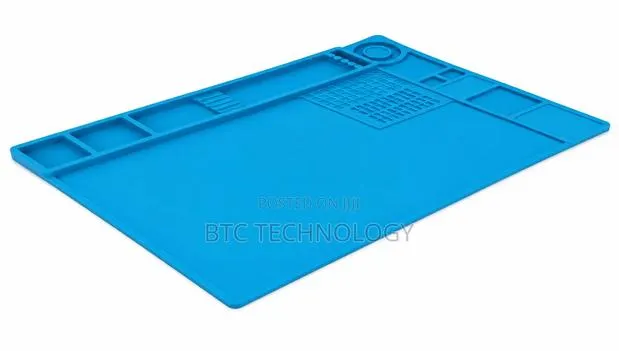 Silicone Soldering / Electronics Repair Mat · Photo 1