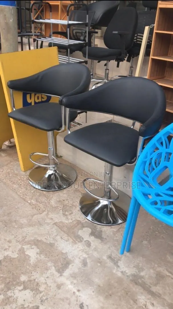 Bar Stools- Salon Chairs · Photo 2