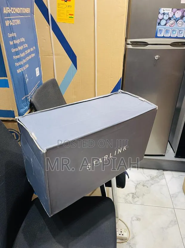 Brand New Starlink Standard Dish Kit Router V2 Wifi 5. · Photo 1