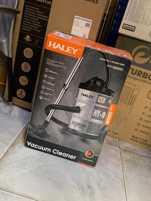 Massive Haley 2200watt Vacuum Cleaner · Photo 1