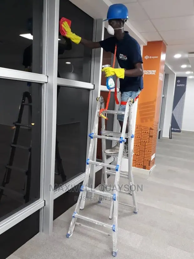 Au.10.Tic Cleaning Services · Photo 1