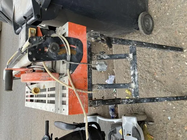 Clipper Tile Cutter · Photo 1