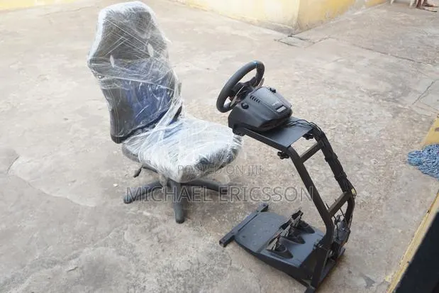 Logitech G29 Driving Sim · Photo 1