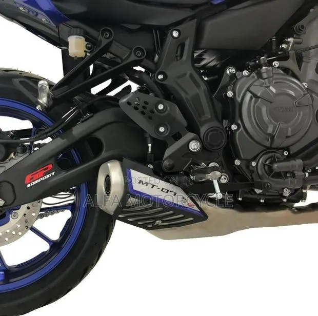 Yamaha MT-07 Exhaust Guard Cover 2014–2024 · Photo 1