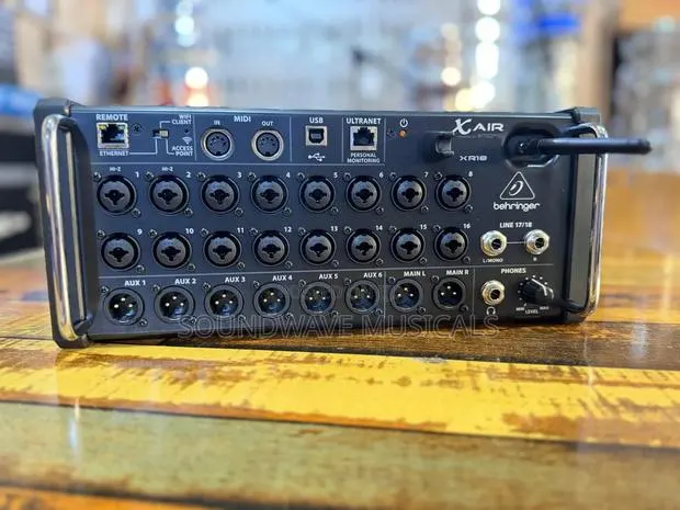 Xr 18 Stage Box · Photo 1