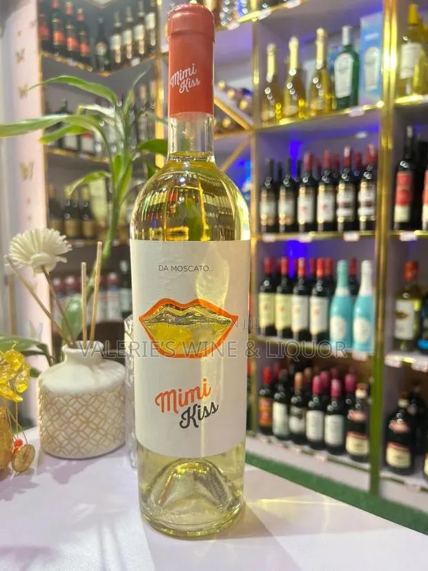Mimi Kiss White Wine - Italy · Photo 1