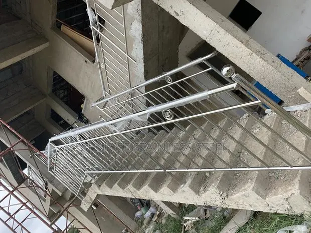 Stainless Steel and Glass Balustrade · Photo 1