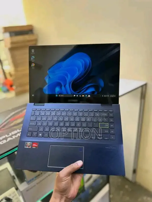 New Laptop Asus Vivobook 14 16GB AMD Ryzen 5 SSD 512GB · Photo 1