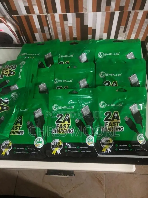 Screen Protector and Chargers Cords · Photo 1