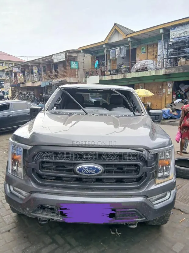 Ford F150 Windscreen Camera 2022,2023,2024,2025,2026 · Photo 1