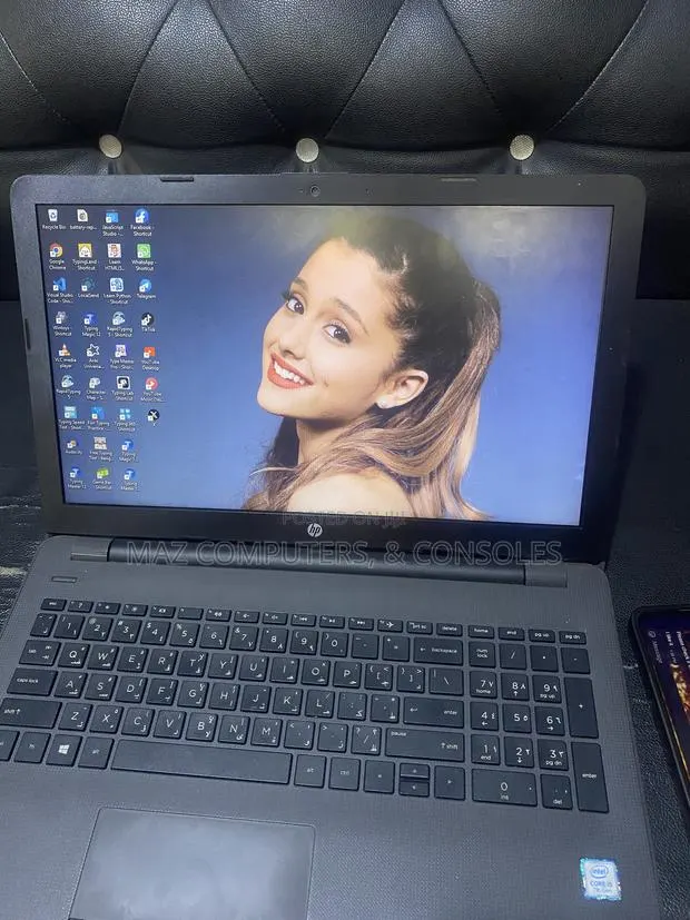 Laptop HP 250 G6 8GB Intel Core i5 SSD 256GB · Photo 1