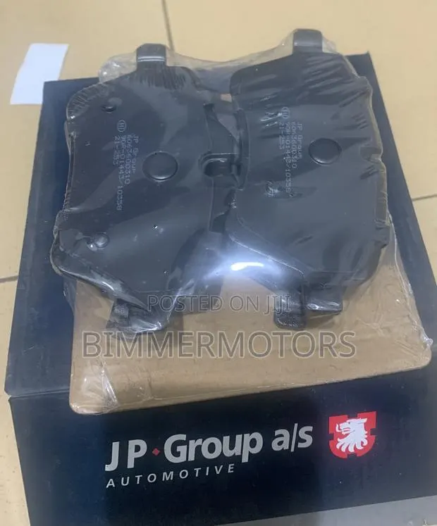 Front Brake Pads · Photo 1
