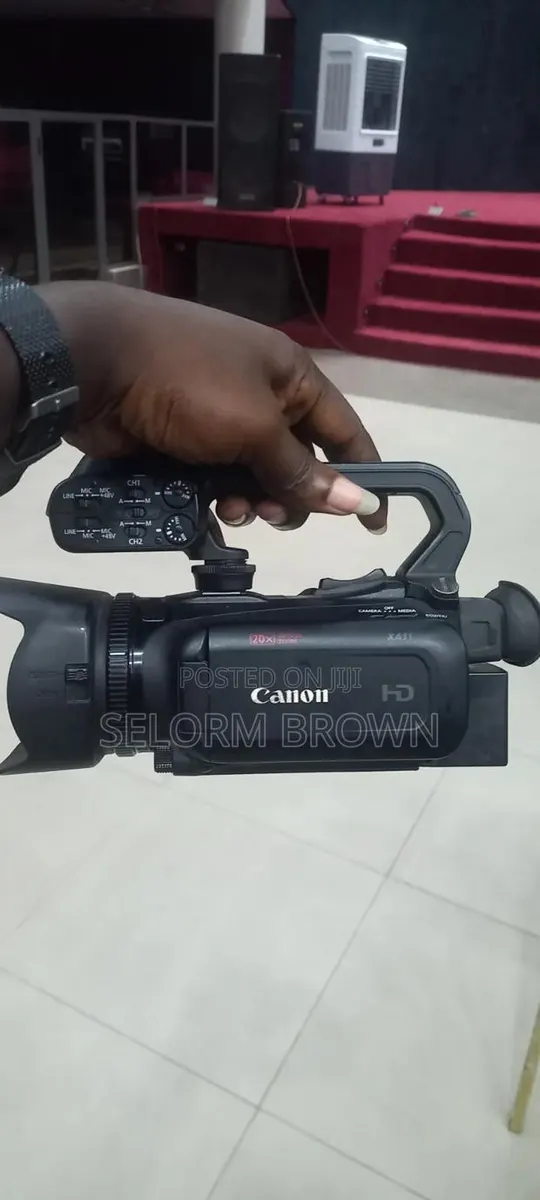 Canon Xa11 · Photo 1