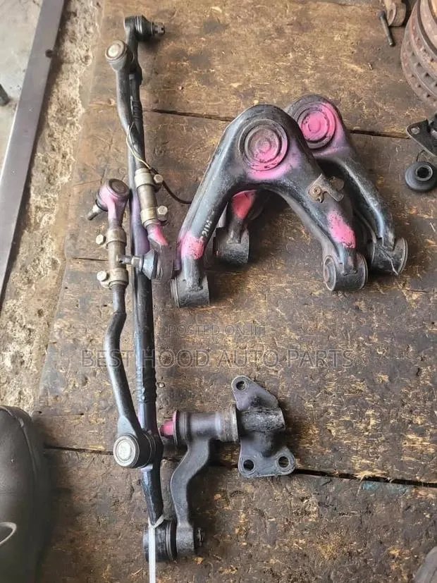 Nissan Hardbody Parts · Photo 1