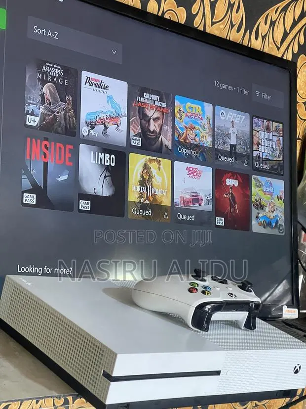 Xbox One S With Fc27 12 Games · Photo 1
