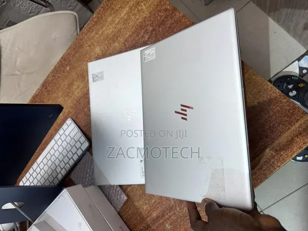 Laptop HP EliteBook 840 G6 16GB Intel Core I7 SSD 256GB · Photo 1