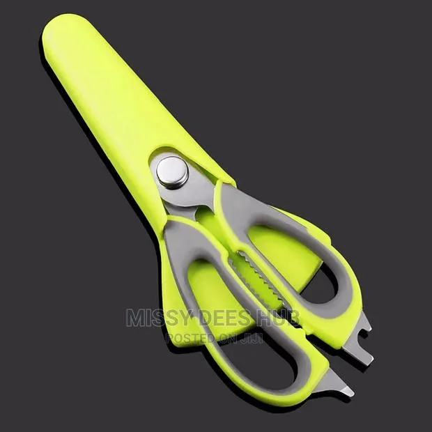 Kitchen Scissors With Magnetic Holder · Photo 1