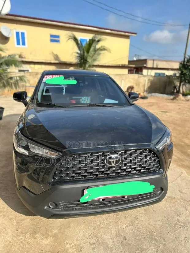 Toyota Corolla Cross 2022 Black · Photo 1