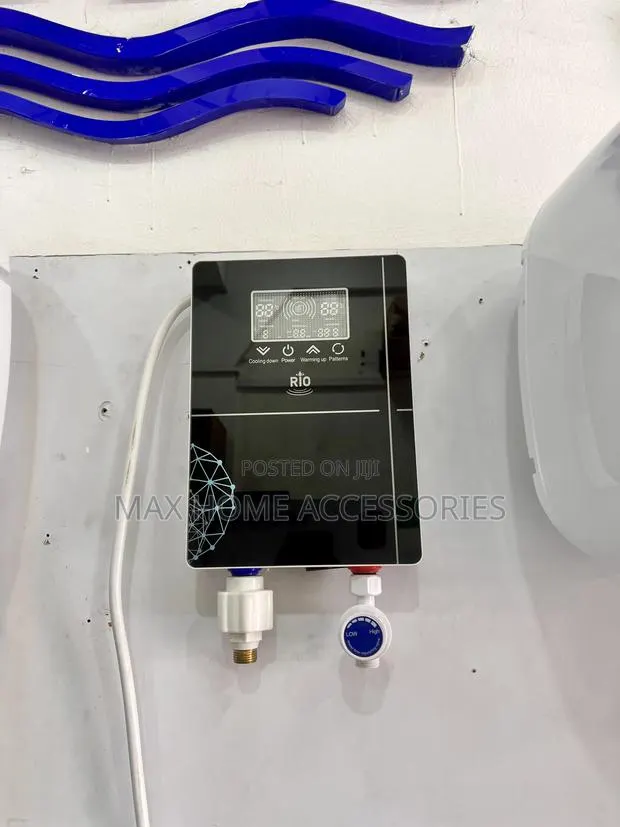 Black Rlo Water Heater · Photo 1