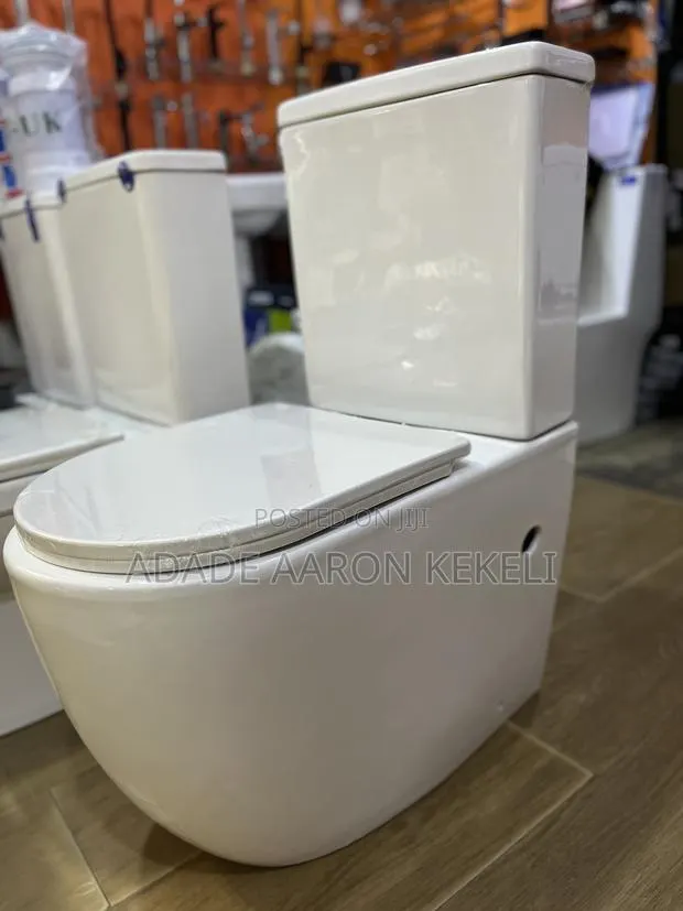 Water Closet · Photo 1