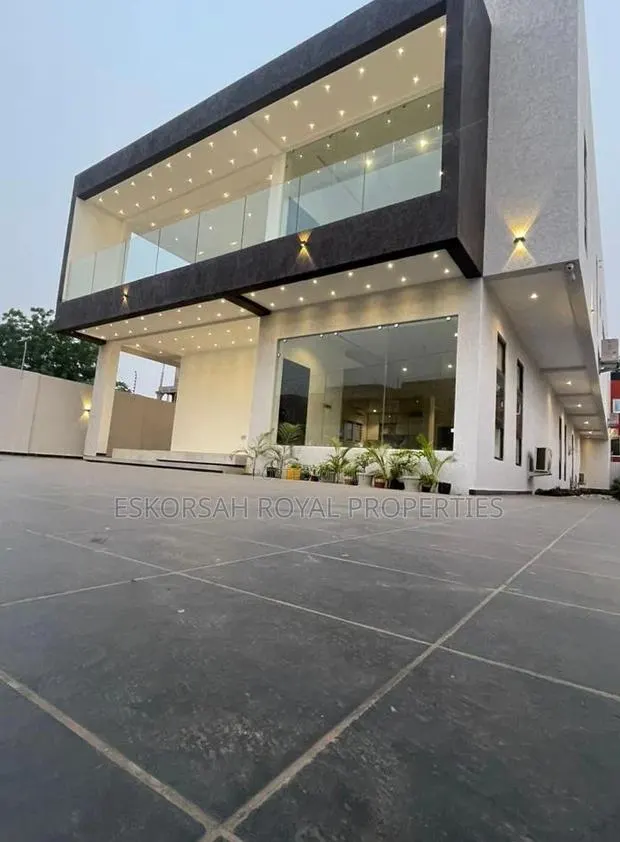 4bdrm House in Oyarifa Special for sale · Photo 1