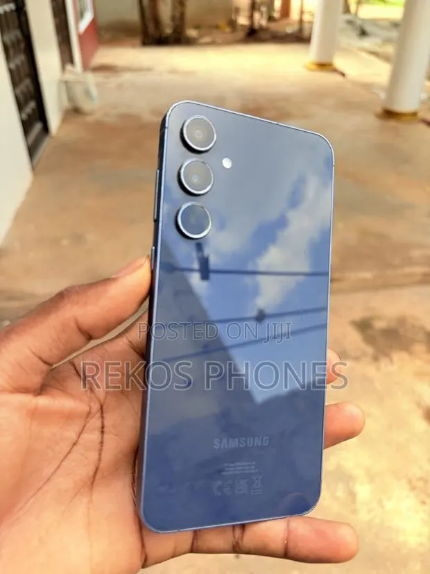 Samsung Galaxy A55 128 GB Blue · Photo 1