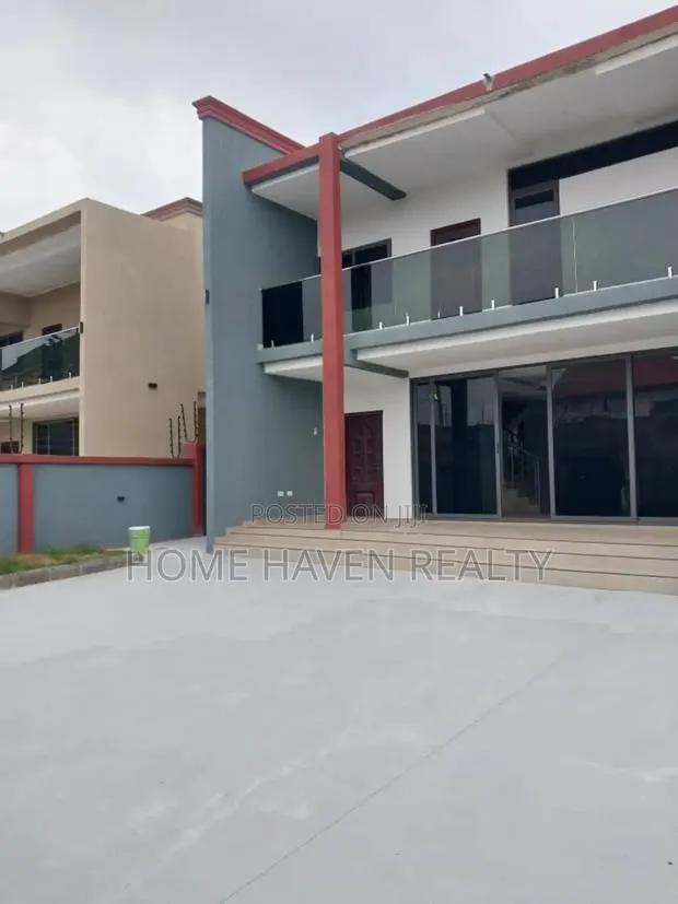 4bdrm House in Westland for sale · Photo 1