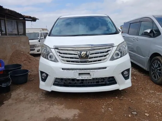 Toyota Alphard 2014 White · Photo 1