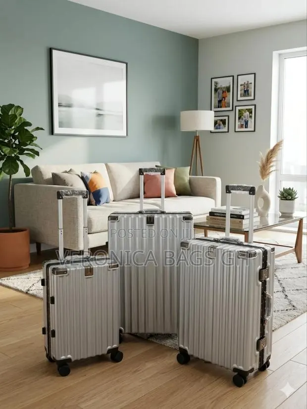 Zipless Trolley Travelling Three in One Luxurious Luggage · Photo 1