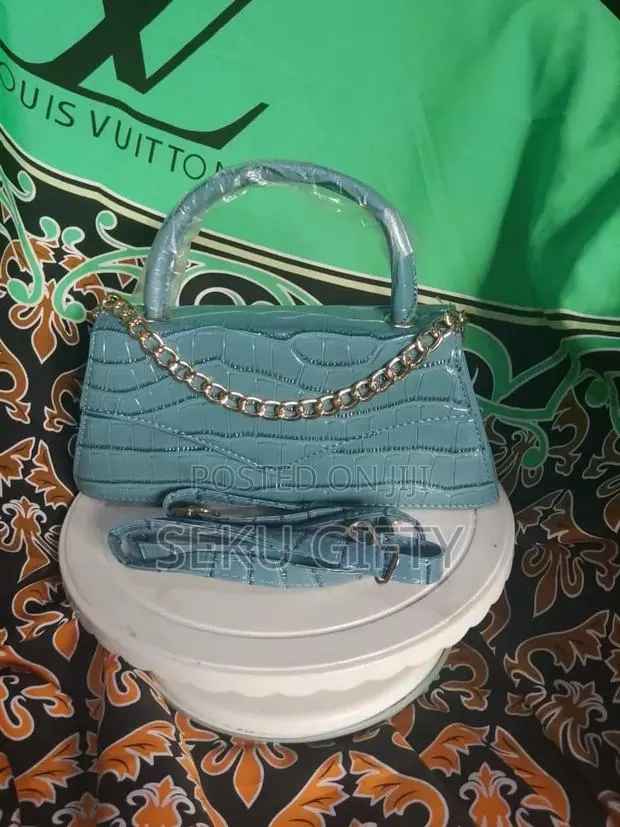 Quality and Affordable Bags · Photo 1
