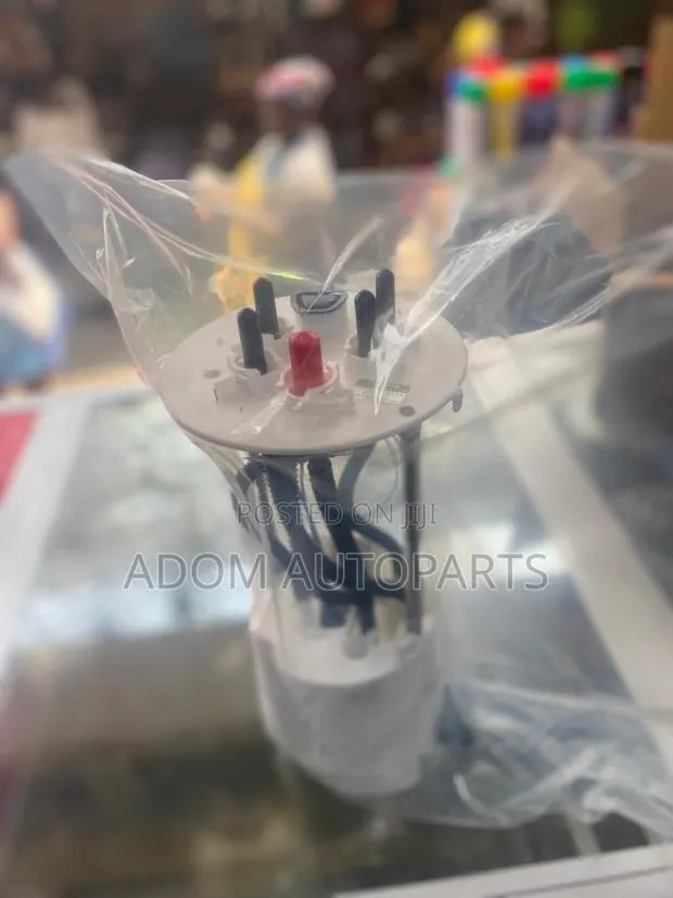Land Cruiser Prado Fuel Pump Diesel 2012 2013 2014 2015 · Photo 1