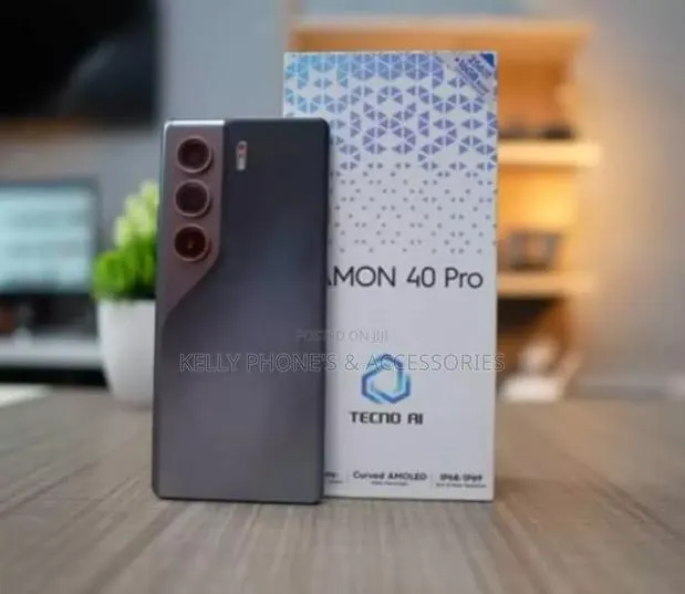 New Tecno Camon 40 Pro 256 GB Black · Photo 1