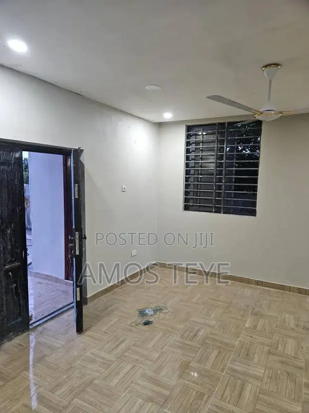 Furnished 3bdrm House in J4 Mini House, Amasaman for rent · Photo 1