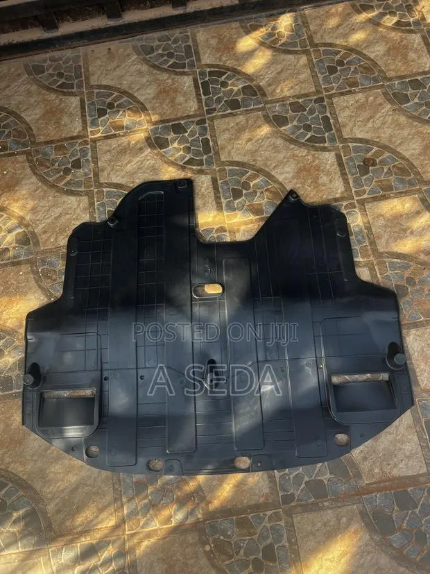 Hyundai Elantra 2012 2013 2014 Under Panel Engine Cover · Photo 1