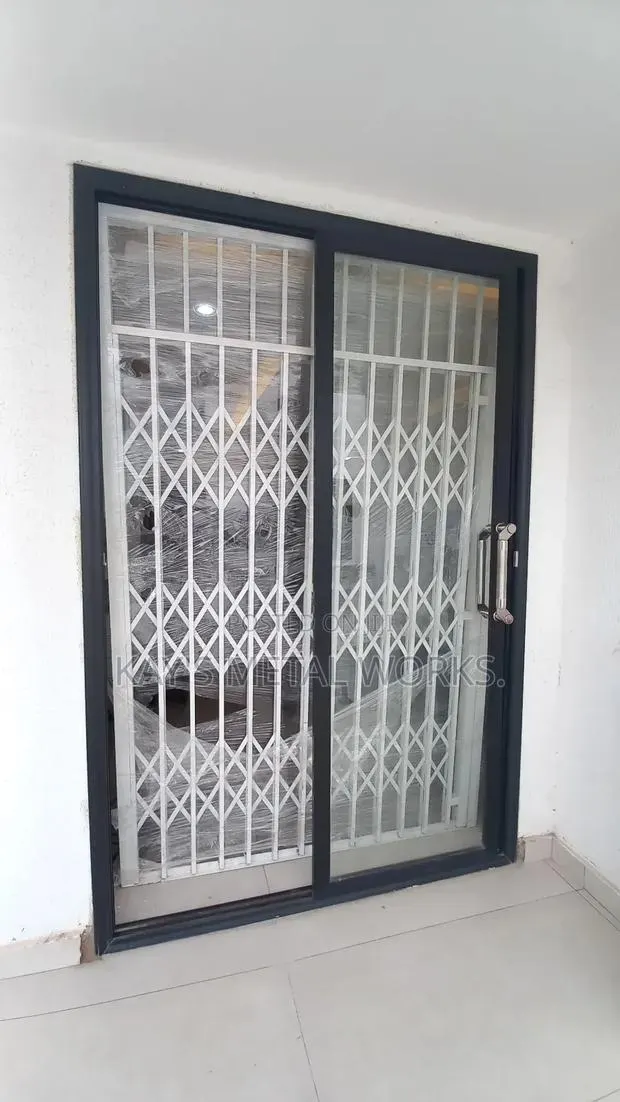 Collapsible Pacycle Door · Photo 1