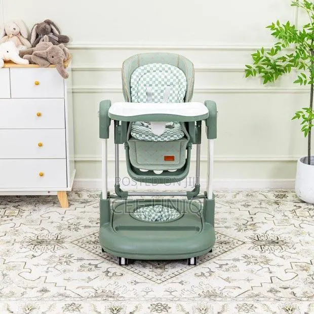 Fantastic 3 in 1 Feeding Chair · Photo 1
